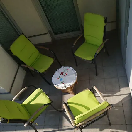 Victoria Apartment *