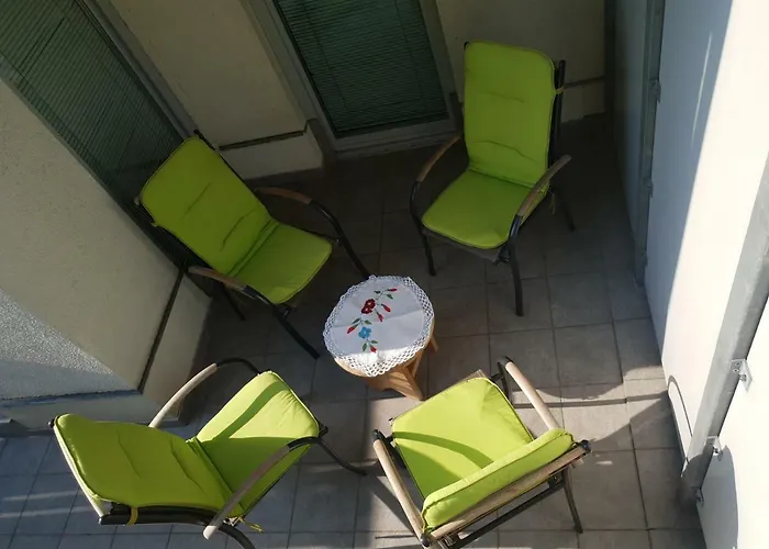 Victoria Apartment *